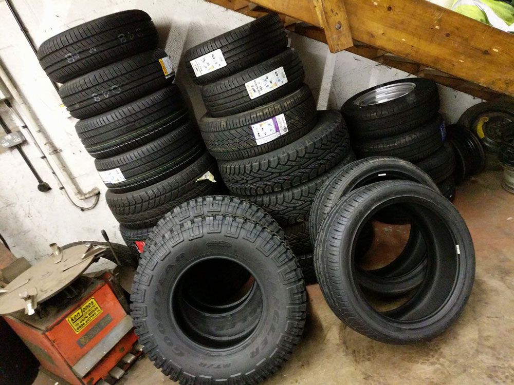 County Tyres Newport Shropshire Ltd Tyre supply and tyre fitting.