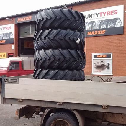 different size tyres on a truck